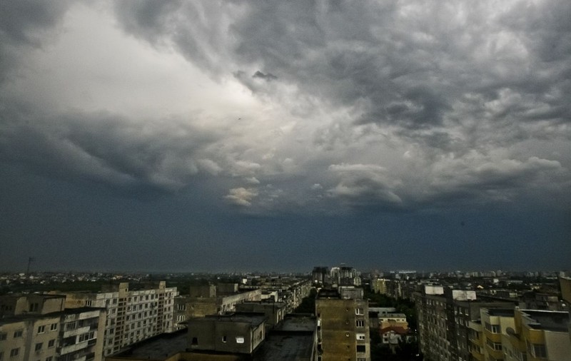 Cod galben de averse în Cluj și alte două județe din Transilvania