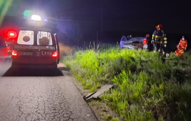 O adolescentă de 16 ani și un tânăr de 21 de ani au murit pe loc într-un accident devastator pe DJ 601, între Videle și Mârșa