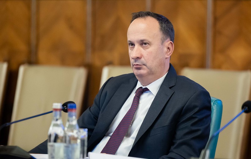 Ministerul Finanțelor nu știe câte locuri de muncă va crea cu 700 de milioane de lei pe care îi dă ajutoare de stat. „Schema e făcută ca în Congo!”