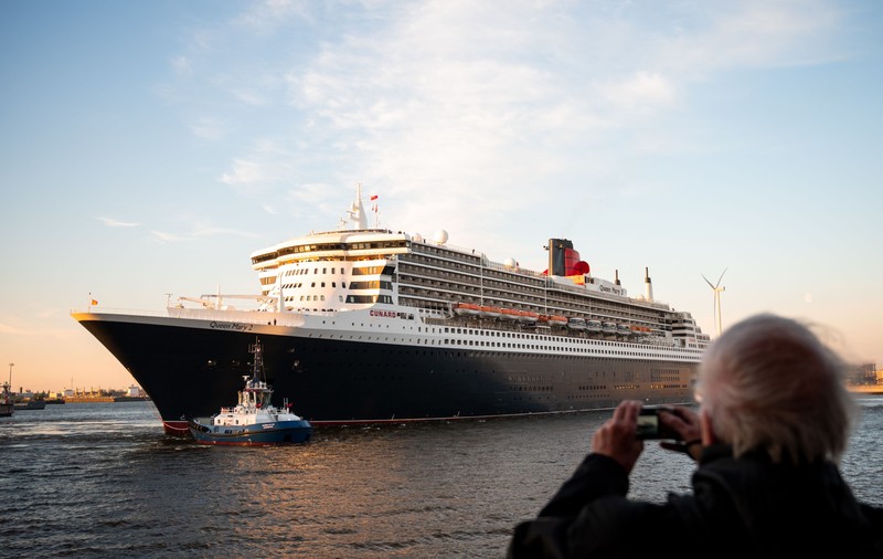 O femeie s-a mutat de la New York la Londra cu o croazieră de lux, pentru că era mai ieftin decât zborul cu avionul