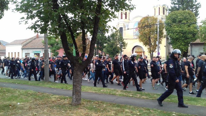 Suporterii dinamoviști, în Arad.