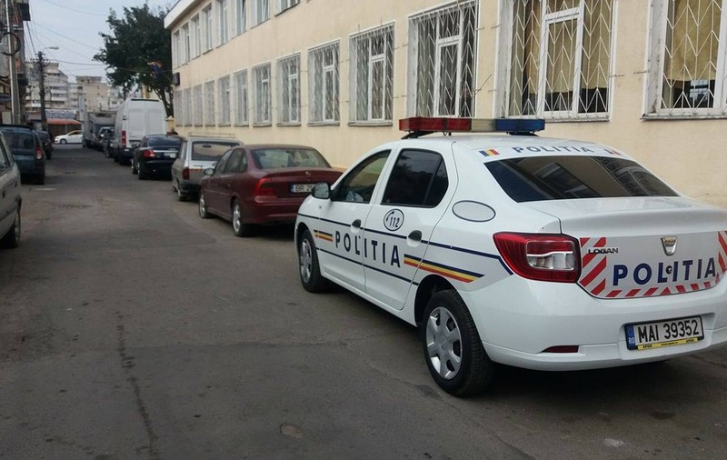Un elev și-a tăiat venele în timpul orei, în Brăila. Imagine de coșmar pentru zeci de adolescenți