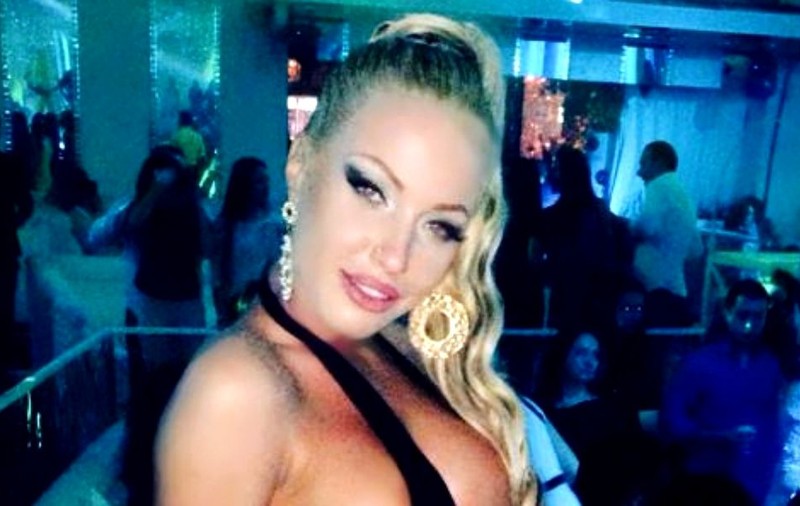 Loredana Chivu, agresată pe aeroportul din Barcelona. Blonda, la un pas să fie bătută de un bărbat