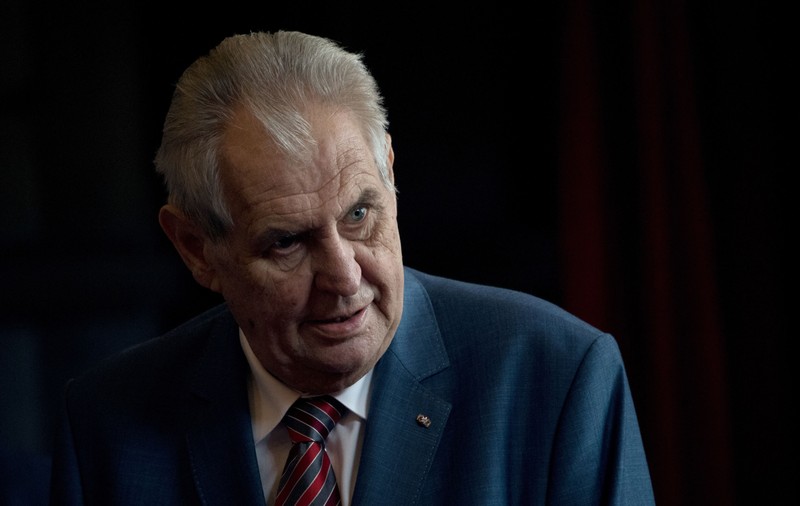 Fostul președinte ceh Milos Zeman, editorial pentru presa de la Praga: „Nu negociezi cu teroriștii, te lupți cu teroriștii. Punct!”