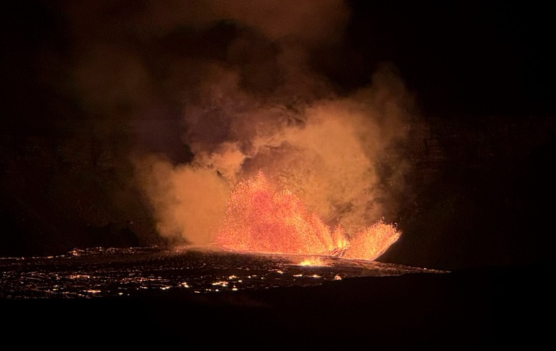 Unul dintre cei mai activi vulcani din lume a început să erupă. Imagini spectaculoase cu Kilauea