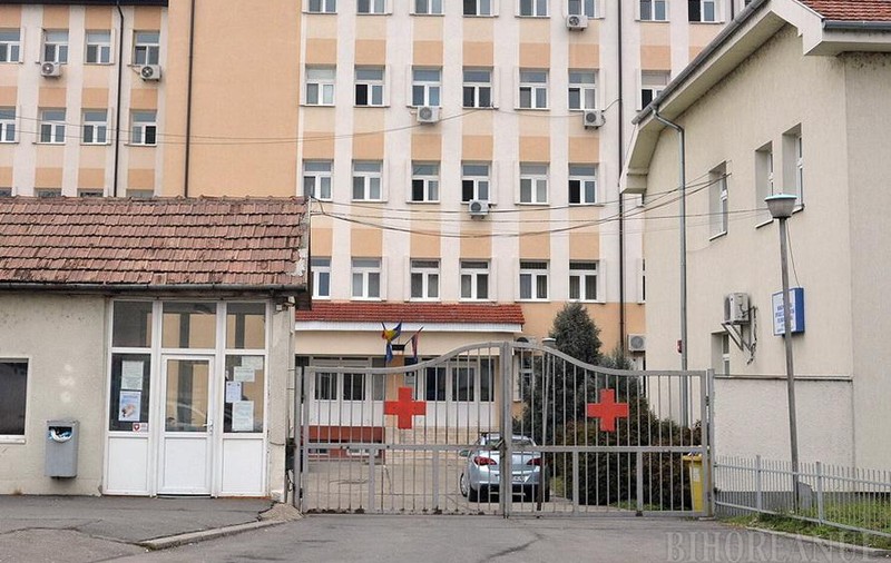 Epopeea vaccinării. Doi soți au alergat prin Oradea să facă rapelul Moderna, însă centrele erau închise. Reacția DSP Bihor