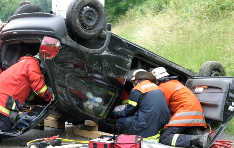 Un şofer beat şi fără permis a provocat un accident mortal 