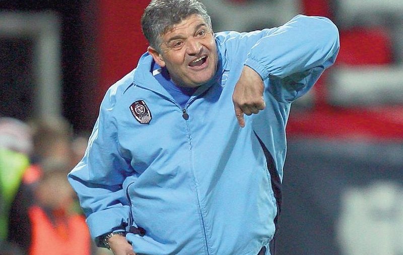 Ando, primul contactat