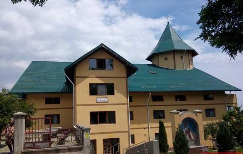 Focar de COVID-19 la căminul de bătrâni din Bogdănești, Suceava: 63 de rezidenți și 9 angajați, testați pozitiv. Azi, de la 14.00, întrunire a Comitetului Județean pentru Situații de Urgență