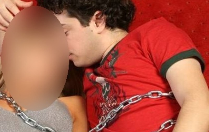 Marius Moga, în tandrețuri cu o brunetă! Vezi despre cine este vorba!