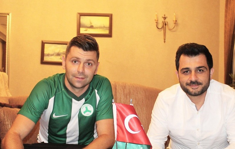 Raul Rusescu s-a întors în Turcia, după despărțirea de FCSB. Fotbalistul a semnat cu Giresunspor