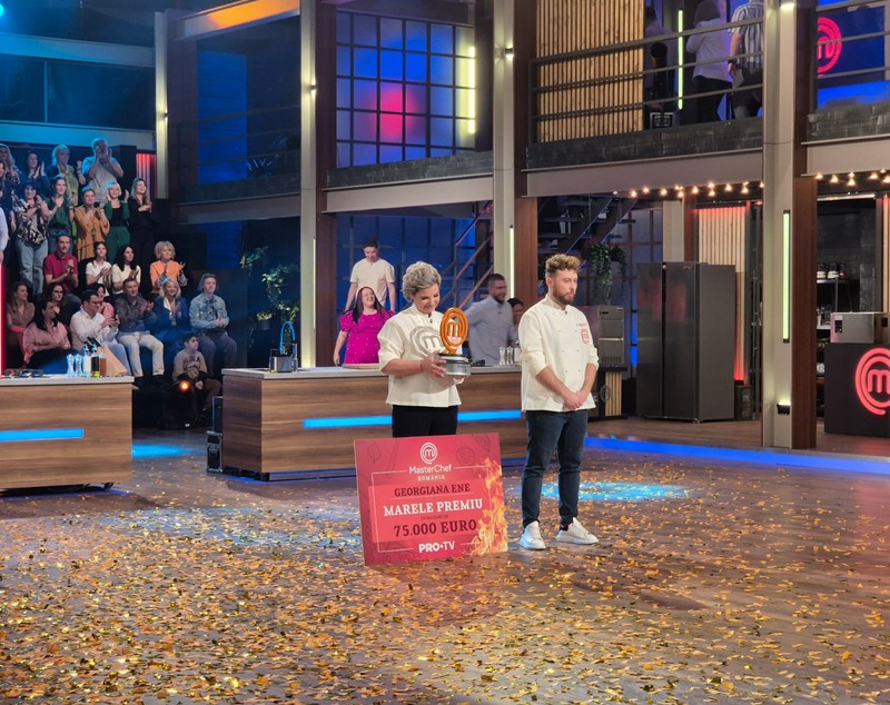 Georgiana Ene a câștigat MasterChef 2024, sezonul 9. A gătit cel mai bune preparate și a plecat acasă cu premiul de 75.000 de euro