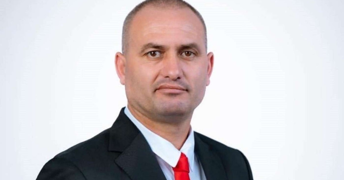 Florin Petre este primar al comunei Crevedia din județul Dâmbovița din 2016