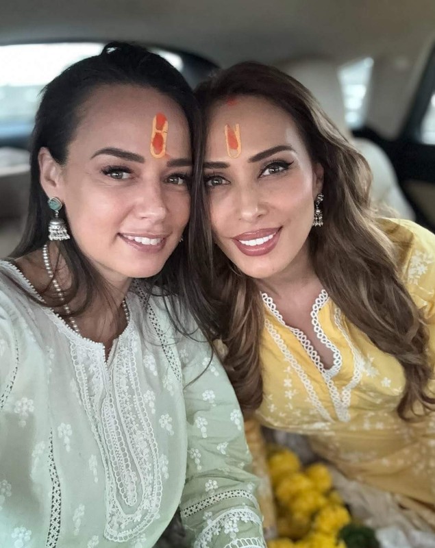 Imagini rare cu Andreea Raicu și Iulia Vântur în India. Cum au petrecut timpul împreună. „Mi-a făcut program în fiecare zi”