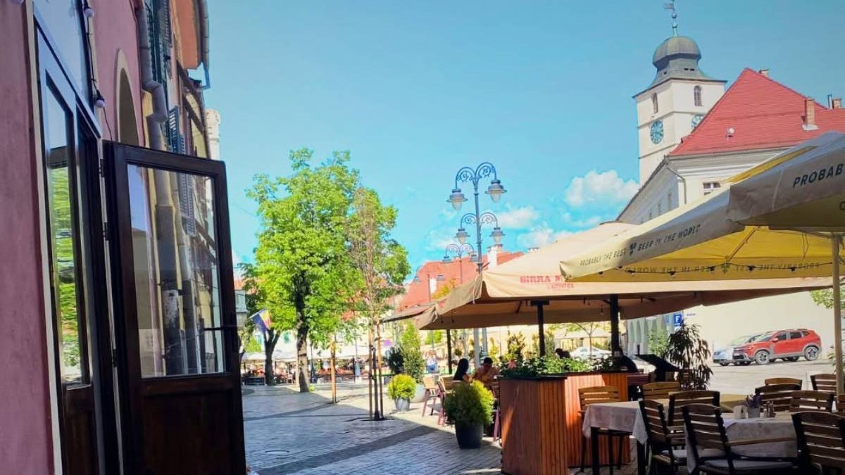 Un patron din Sibiu își vinde afacerea de peste 10 ani pentru doar 139.990 de euro. Sursă foto: Old Lisbon Sibiu / Facebook