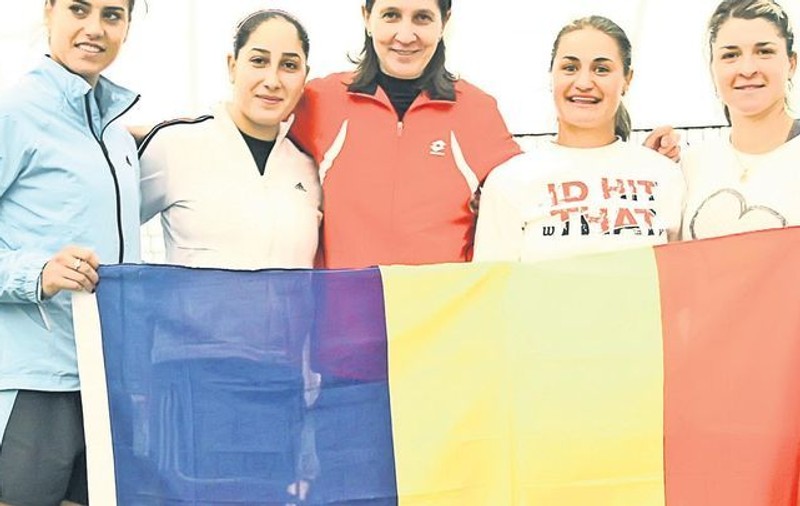 Irina Spîrlea şi elevele ei merg la război