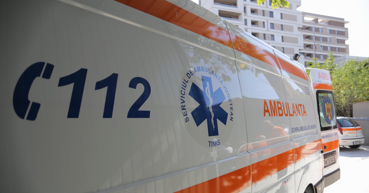 Imagine cu o ambulanță.