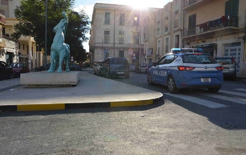 Un român din Italia, tată a 5 copii, a amenințat că se sinucide! Gestul de milioane făcut de polițiști după ce l-au salvat