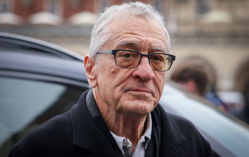 A devenit tată pentru a șaptea oară la 91 de ani și a stârnit o adevărată dezbatere: „Robert De Niro, ești bătut, bătrâne”