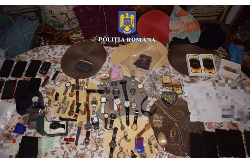 Percheziţii în Marea Britanie şi în trei județe din România, la persoane bănuite că au furat bunuri de 140.000 de euro. Doi bărbați, reținuți