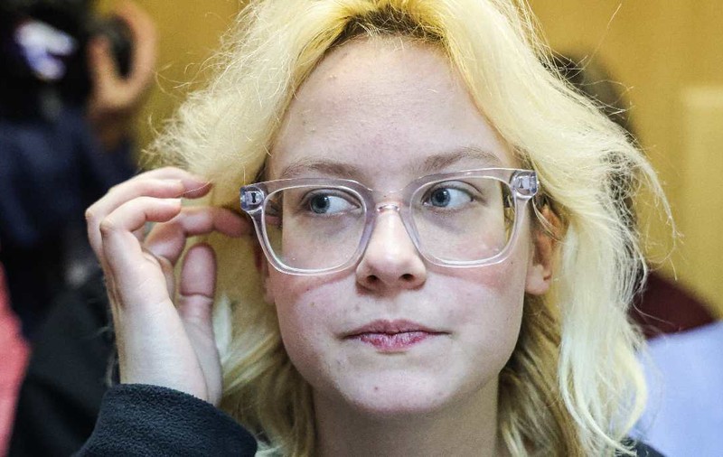 Cum a fost sancționată Naoko, artista care a cântat melodii care „discreditează” armata rusă în Sankt Petersburg