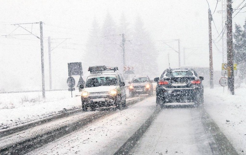 Cod galben de ninsoare în trei judeţe din Transilvania