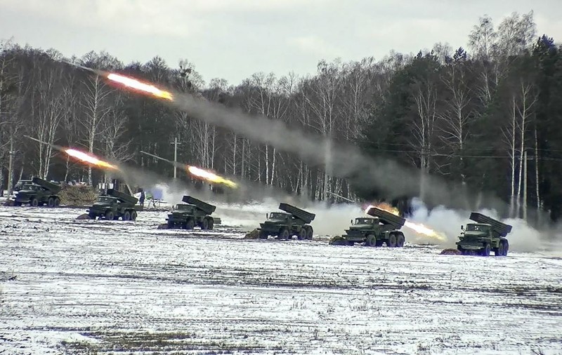 Rusia anunță că își va retrage trupele din Belarus la finalul exercițiilor militare comune