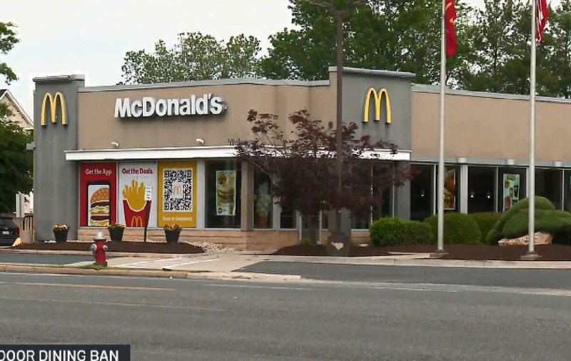 Motivul pentru care un restaurant McDonald’s a interzis accesul tinerilor sub 21 de ani: „Pentru protecția angajaților, clienților și comunității”