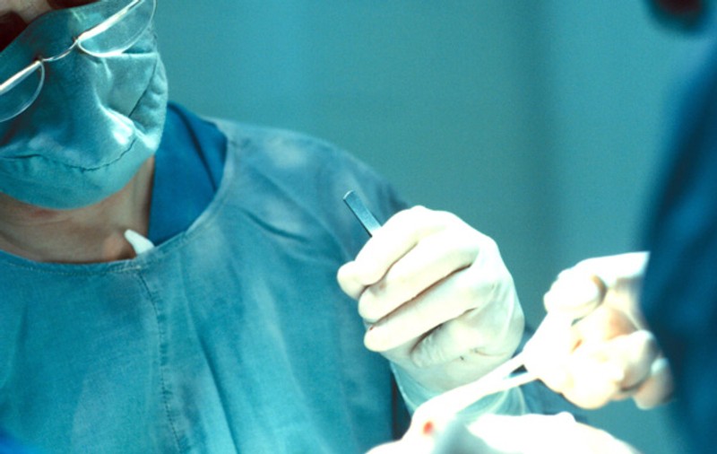 Premieră medicală în România | Au salvat o viaţă cu un plămân artificial