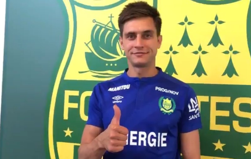 Portarul Ciprian Tătărușanu a fost prezentat oficial la FC Nantes. Ce sfaturi i-a dat Viorel Moldovan | VIDEO