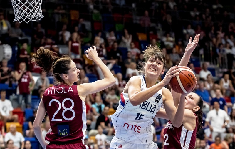 Serbia a ratat calificarea în sferturile Eurobasket 2017, din postura de deținătoare a titlului