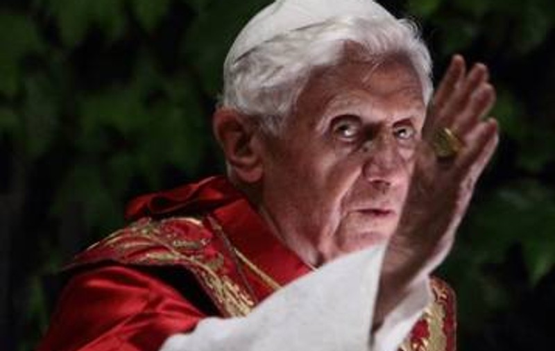 PAPA BENEDICT al XVI-lea ABDICĂ! ŞOC ÎN LUMEA CATOLICISMULUI!