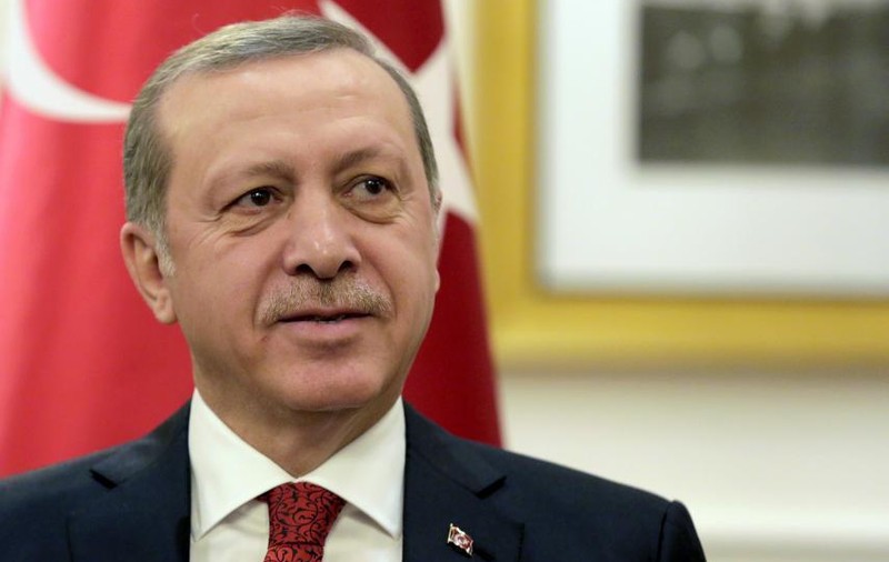 Erdogan: "Macron este o povară pentru Franța. Sper să scape de el cât de curând posibil"