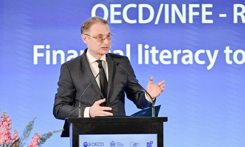 Cine este Luca Niculescu, propunerea de ministru de Externe în Guvernul lui Eugen Tomac