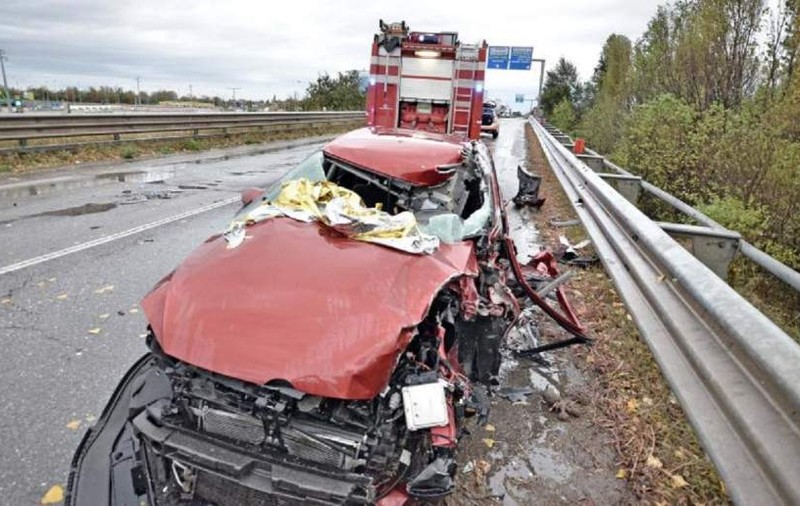 Accident grav în Italia. O româncă e pe patul de moarte, iar prietena ei grav rănită
