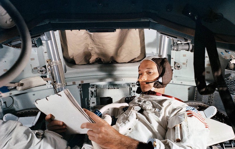 Astronautul Michael Collins, care a participat la misiunea Apollo 11, a murit