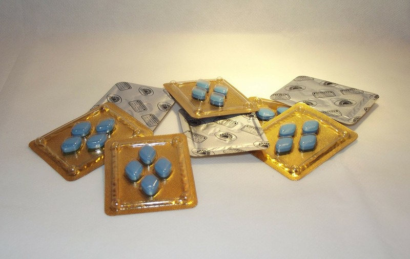 Cum vrea un primar să crească natalitatea în sat. Toate cuplurile primesc Viagra gratuit!
