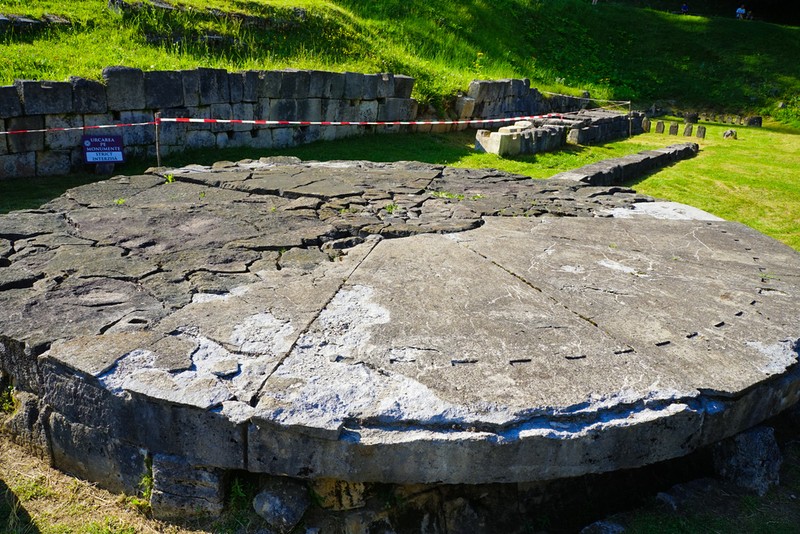 Discul solar de andezit de la Sarmizegetusa Regia