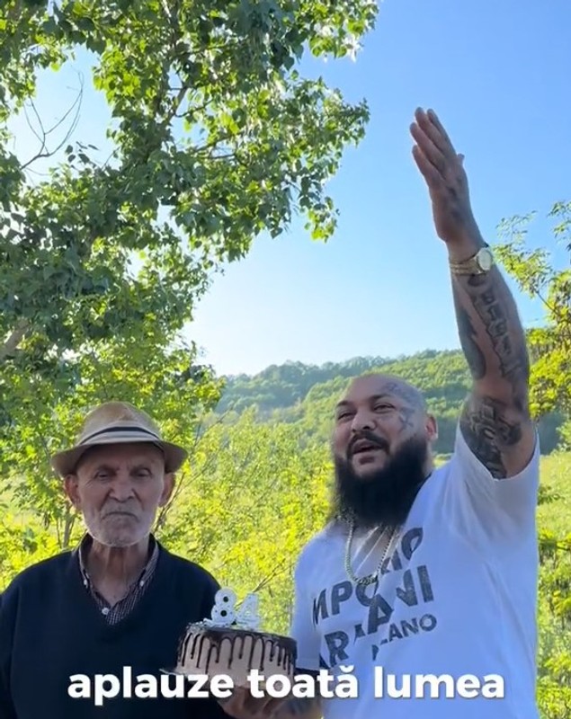 Dani Mocanu l-a întrebat pe bunicul lui cu cine votează: „Atunci și eu votez cu el”