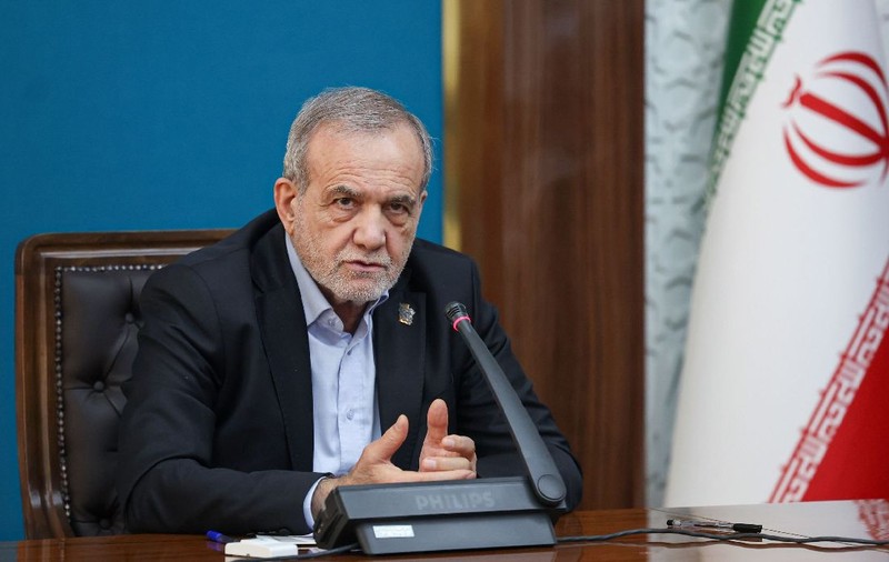 Iranul își suspendă atacurile asupra țărilor vecine. Președintele Masoud Pezeshkian: „Cer scuze”