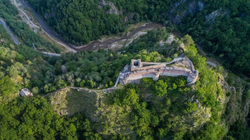 Cetăți din România - Cetatea Poenari