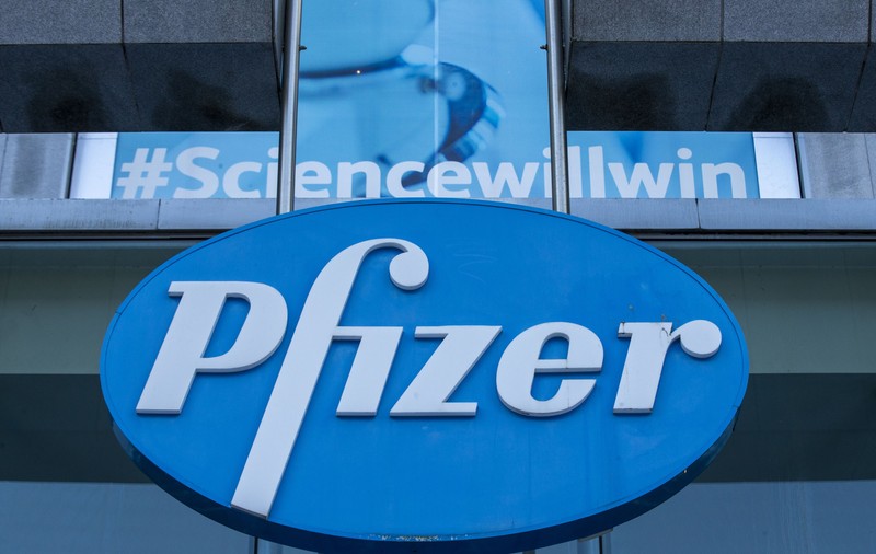 Pfizer a oprit livrarea de vaccinuri către Israel, pentru neplată