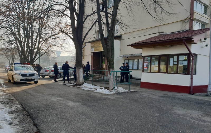Mărturisirea cutremurătoare făcută de colega profesoarei înjunghiate în Ploiești: ”Încă îi aud ţipătul și îi simt mâna strângându-mă”