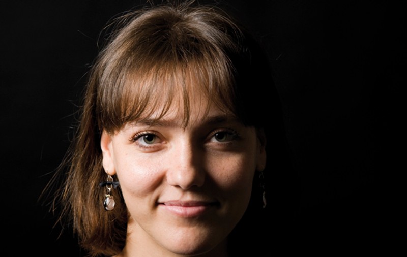 VIDEO/ Georgiana Saizescu, actrița care joacă rolul asistentei de la Maternitatea Giulești: „Am ajuns să o apăr și s-o iubesc”