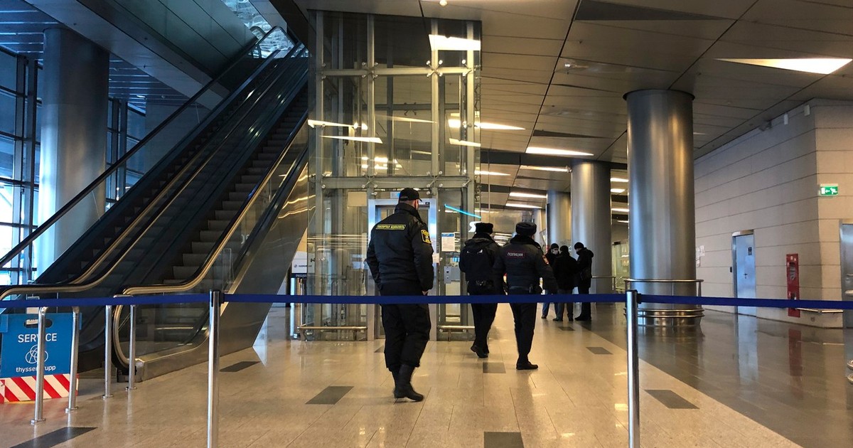 Polițiști în Aeroportul Vnukovo din Moscova, Imagine cu caracter ilustrativ Foto: Profimedia