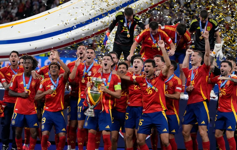 Spania, campioană europeană pentru a patra oară în istorie - un record, după ce a învins Anglia cu 2-1