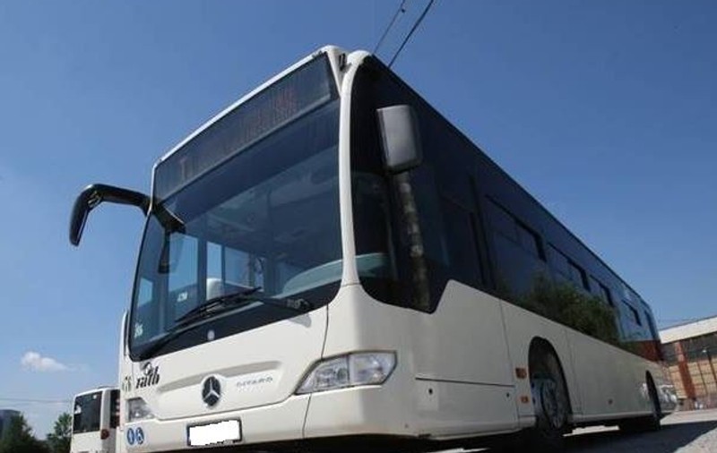 Promitea angajări la RATB în schimbul a zeci de mii lei. Escrocul care pretindea că are relații la conducerea regiei de transport a fost demascat