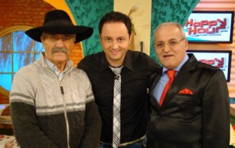 Atmosfera de la ”Şarpele Roşu”, în platoul de la ”Happy Hour”