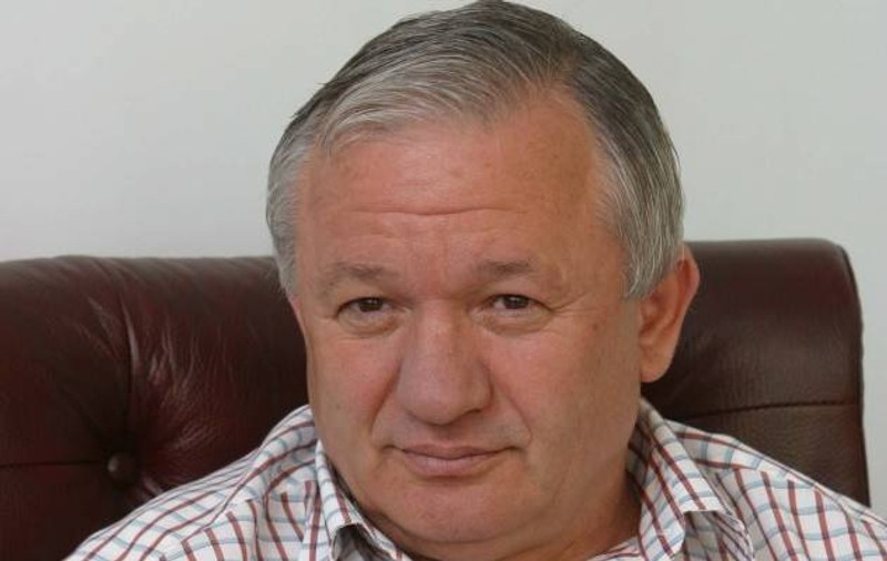 "Dacă îl scuturi bine pe Marius Stan, cad numai blaturi din el"