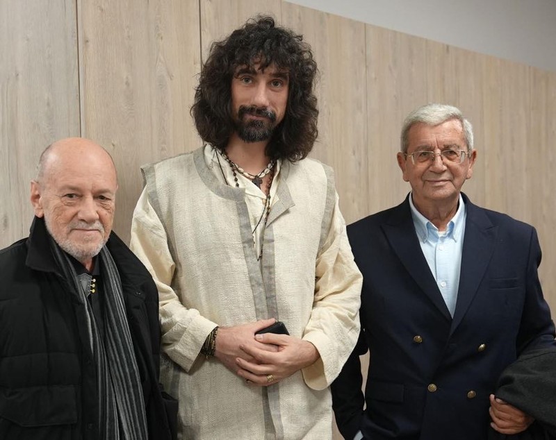 Invitați speciali la proiecția de Gală „De la Doină la Rembetiko – O rapsodie balcanică” . Cine a urcat pe scenă